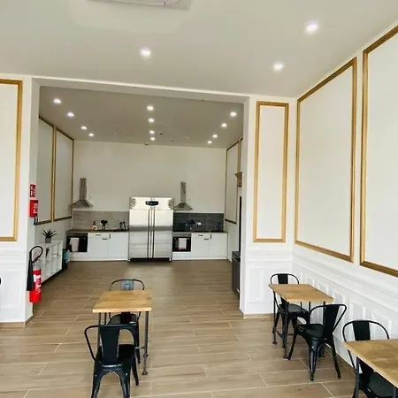 Bed Cauchy Pensjonat