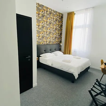 Bed Cauchy Pensjonat